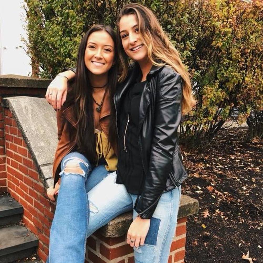 Meet your Posher, Elyssa